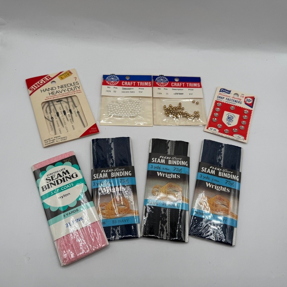 Singer Wrights Prims‎ Vintage Sewing Notions Lot Needles Snaps Lace Trim